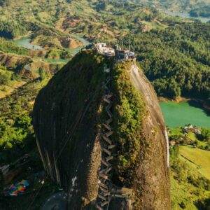 TOUR GUATAPE